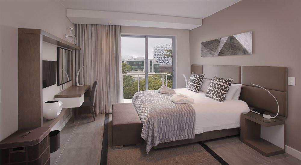 The Capital Empire Hotel 4*