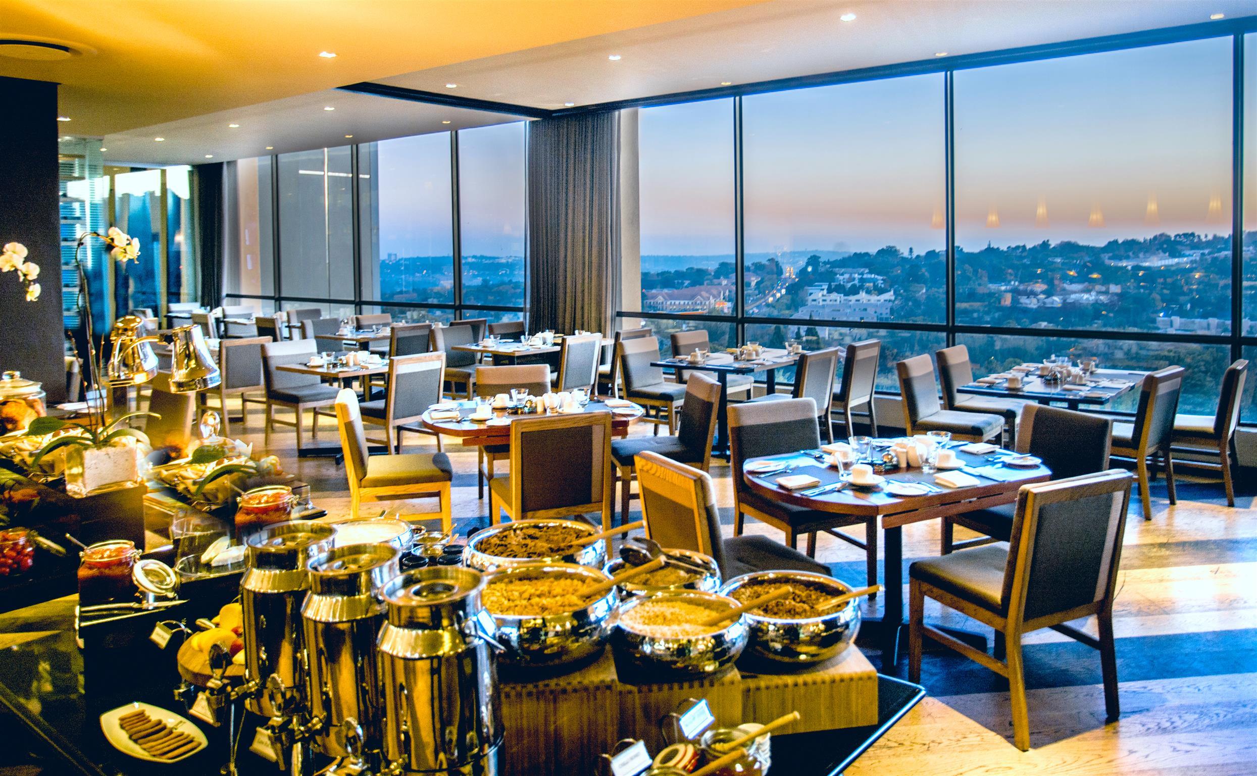 Khách sạn Southern Sun Hyde Park Sandton 4*