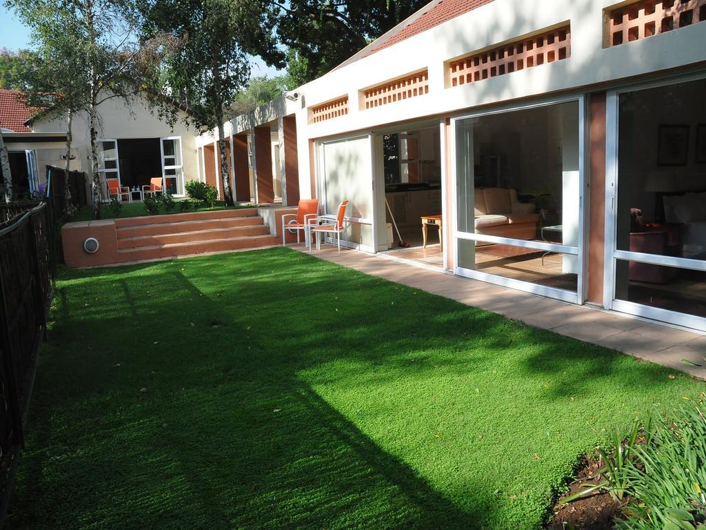 Fifteenon Orange Guest Lodge 3*