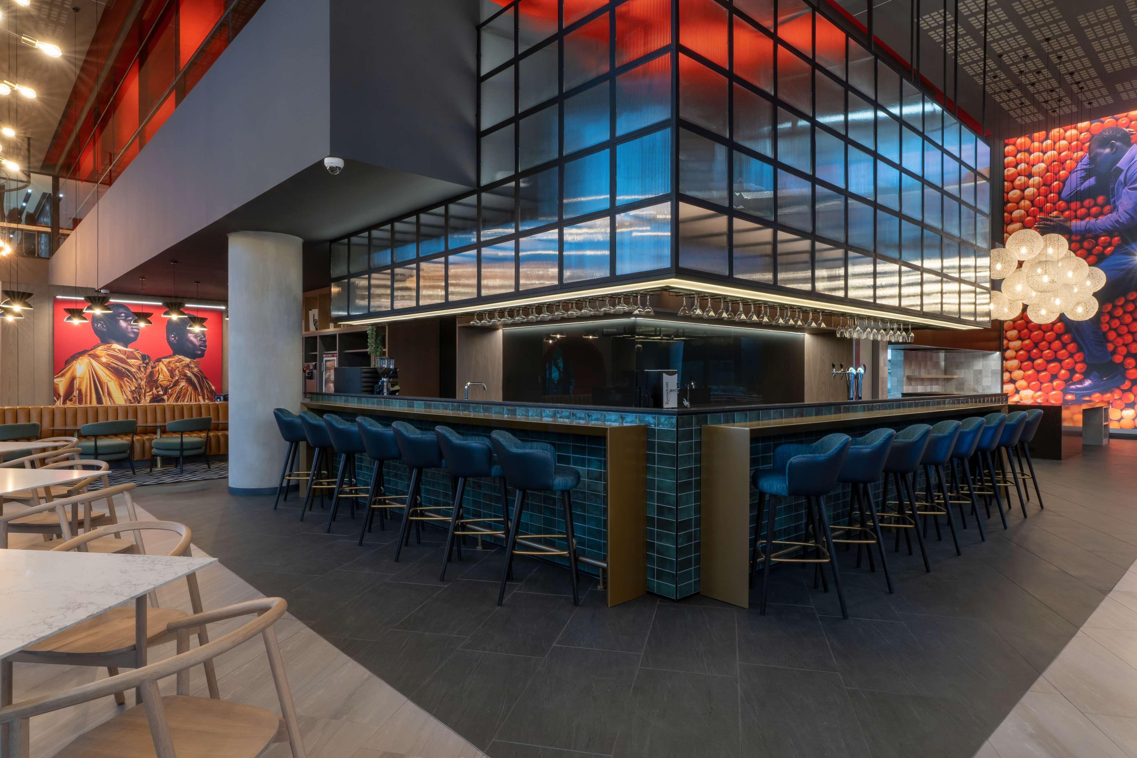 Radisson Red Rosebank Hotel Johannesburg