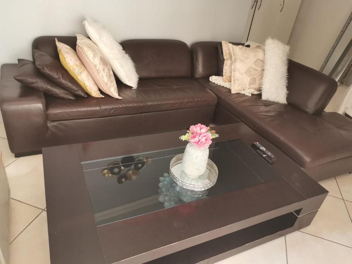 Bloubosrand Guest house *