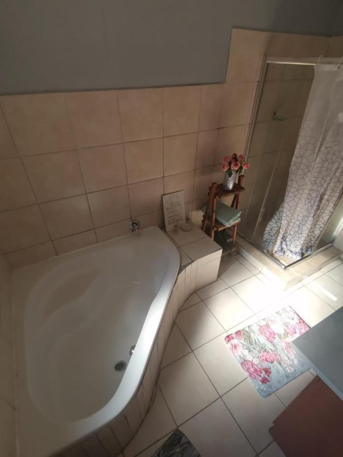 Bloubosrand Guest house Johannesburg