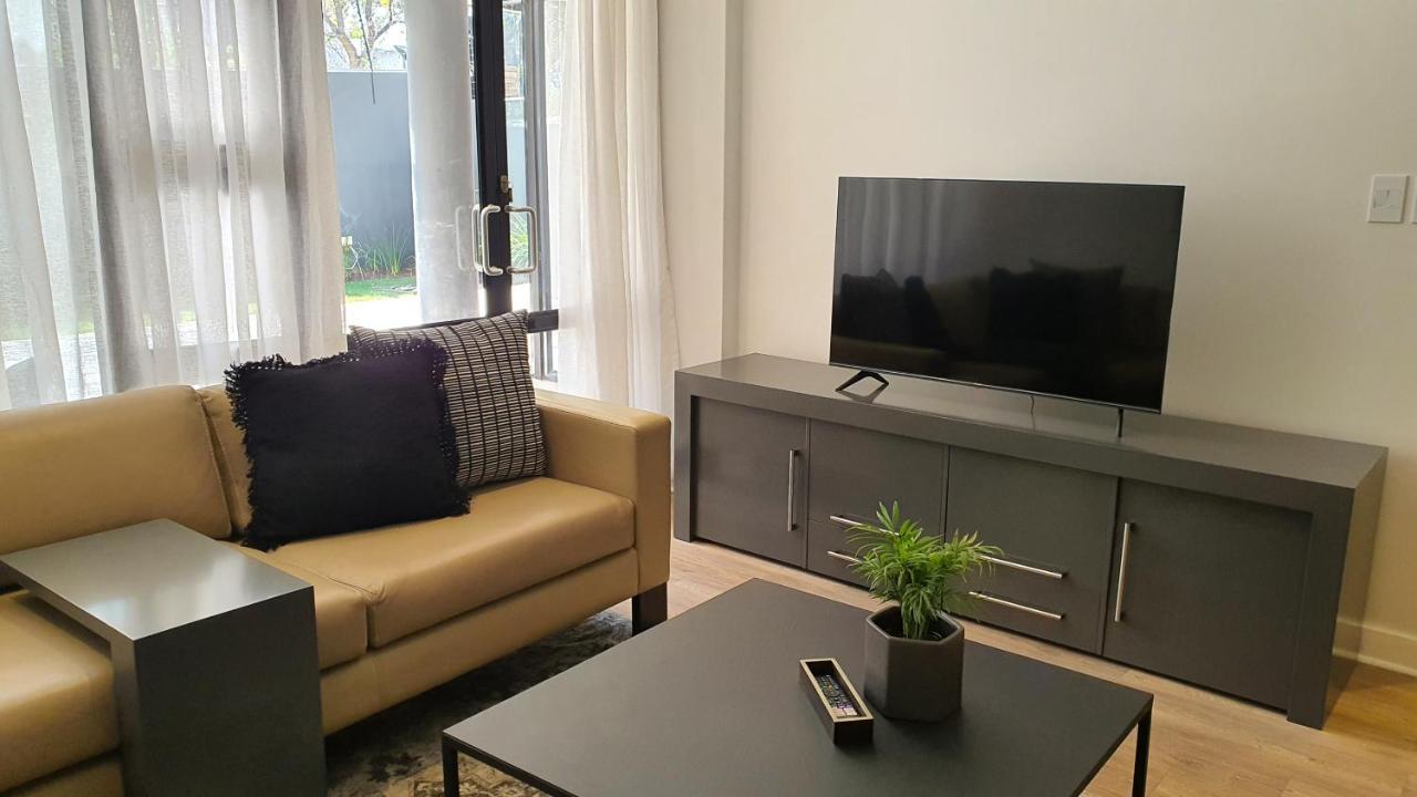 Zuri Residences At Degrees Căn hộ