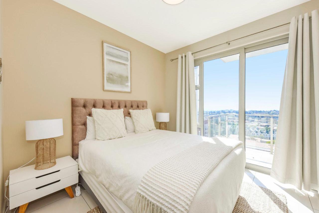 Apartment Tyrwhitt Luxury In Rosebank