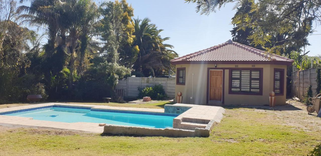 Poolside Haven *