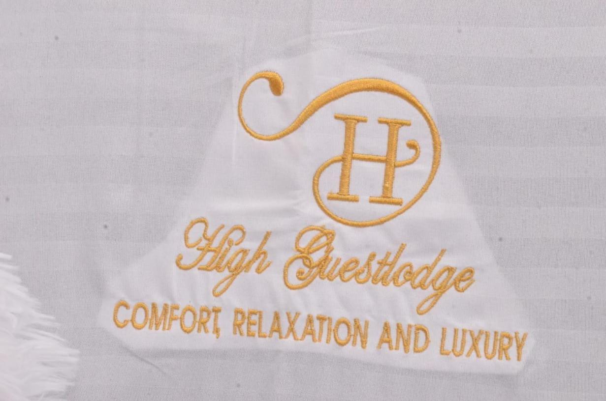 High Bnbguestlodge Bed & Breakfast