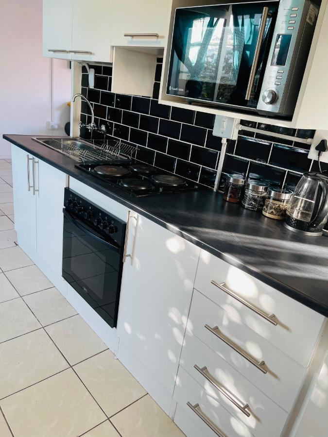 Homelinks In Kensington * Johannesburg
