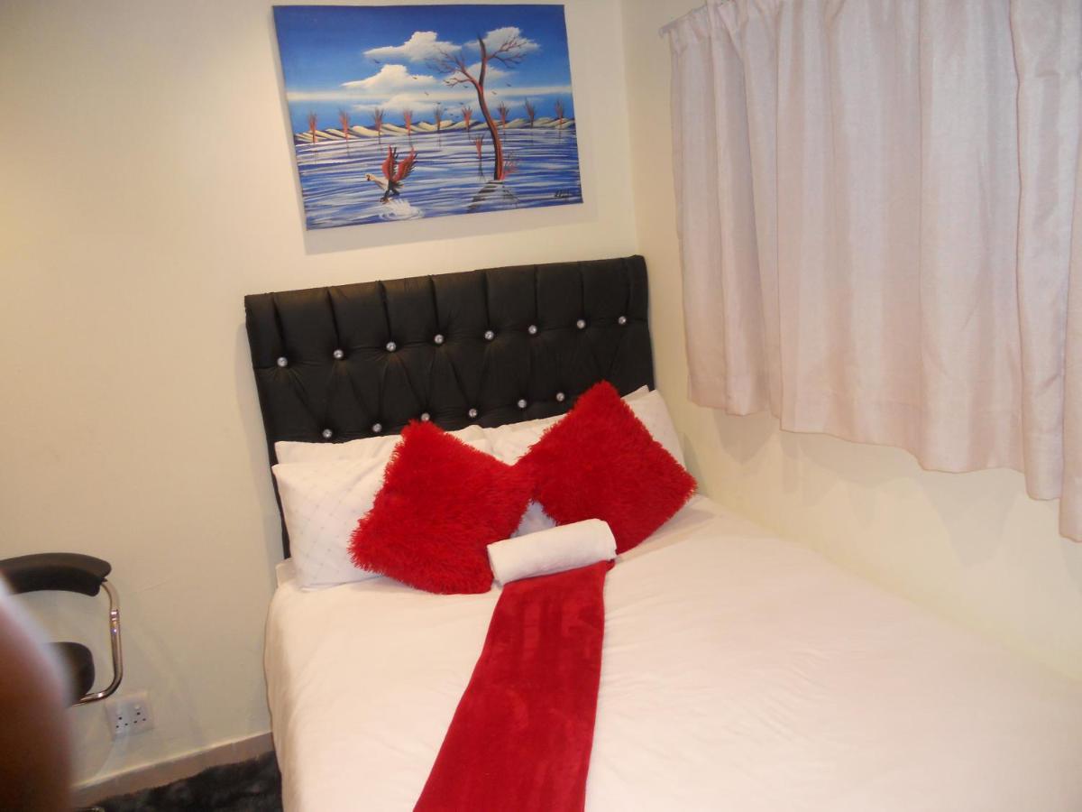 Aparthotel Mira Away