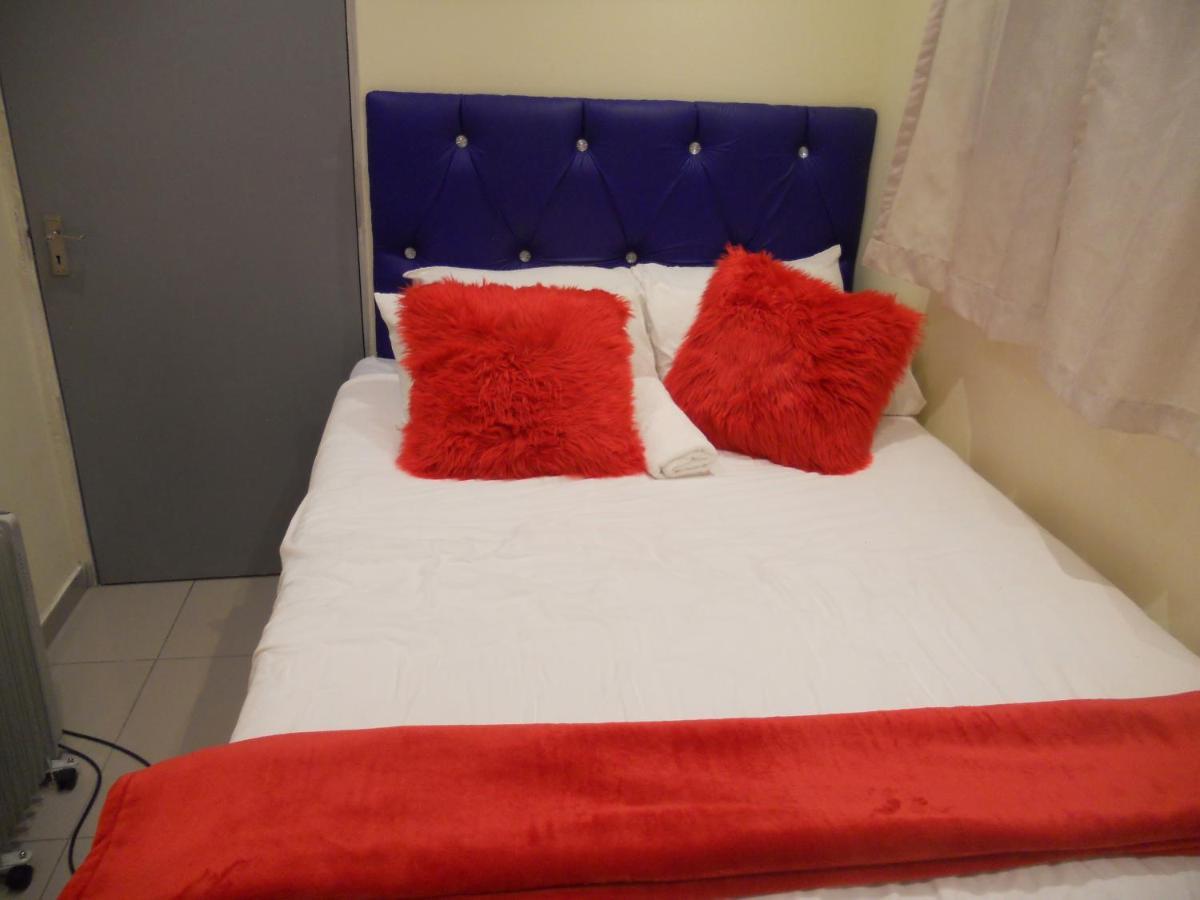 Aparthotel Mira Away