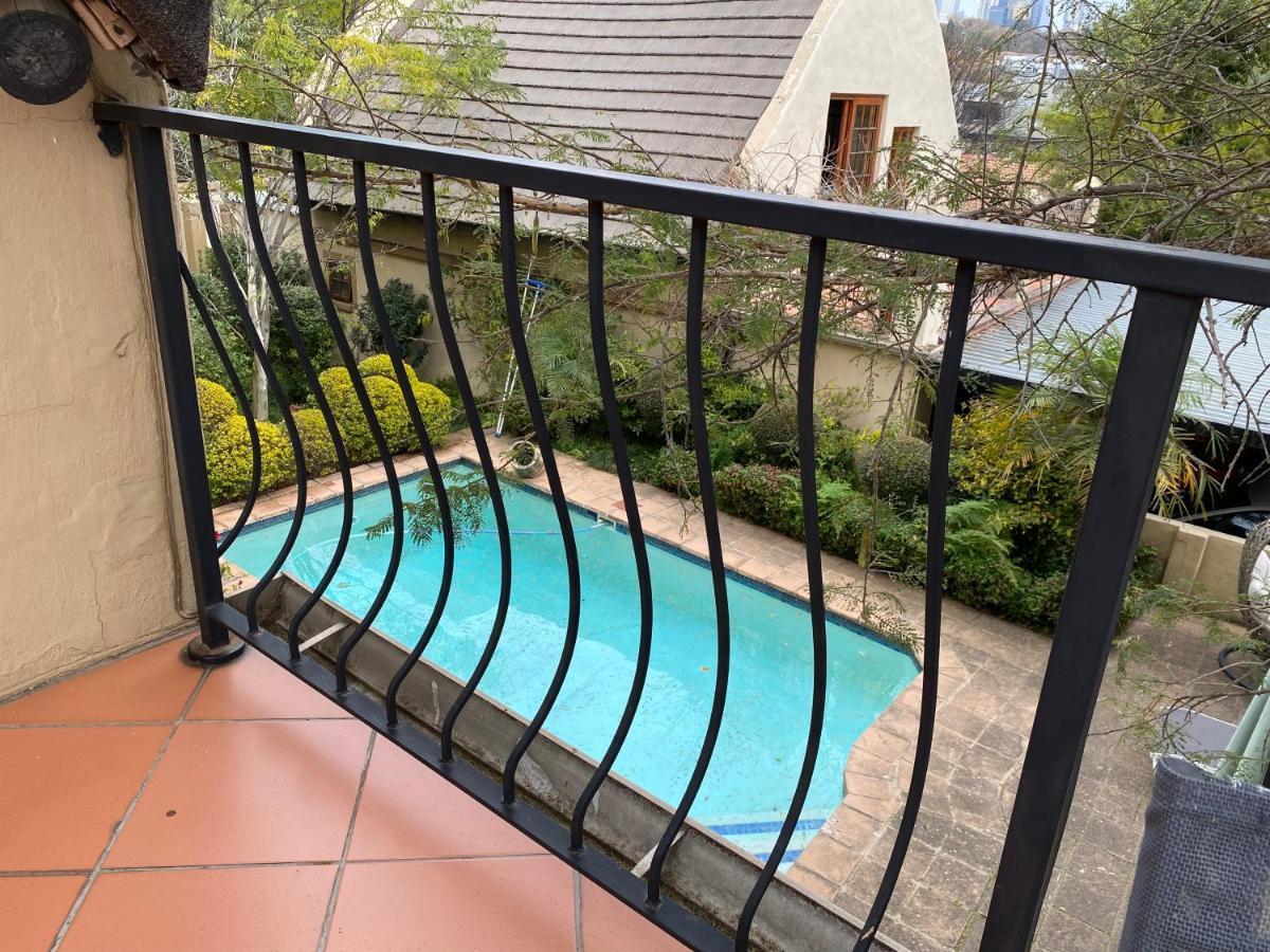 Bed & Breakfast Tuscan Rose Johannesburg