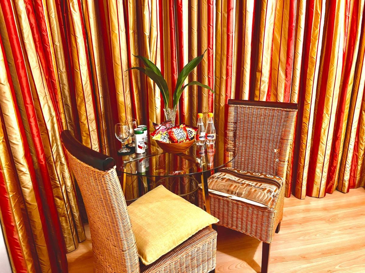 27a On Angus Guest house Johannesburg