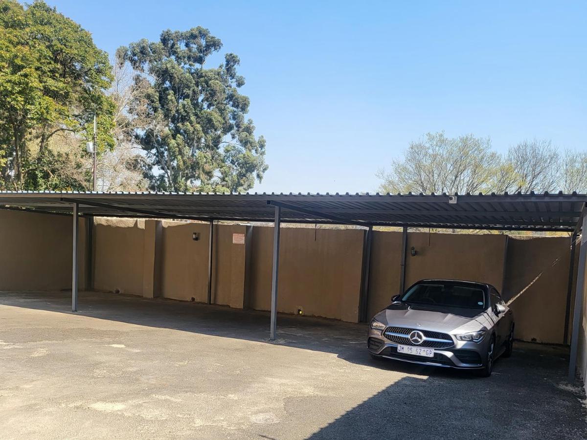 High Bnbguestlodge Bed & Breakfast Johannesburg