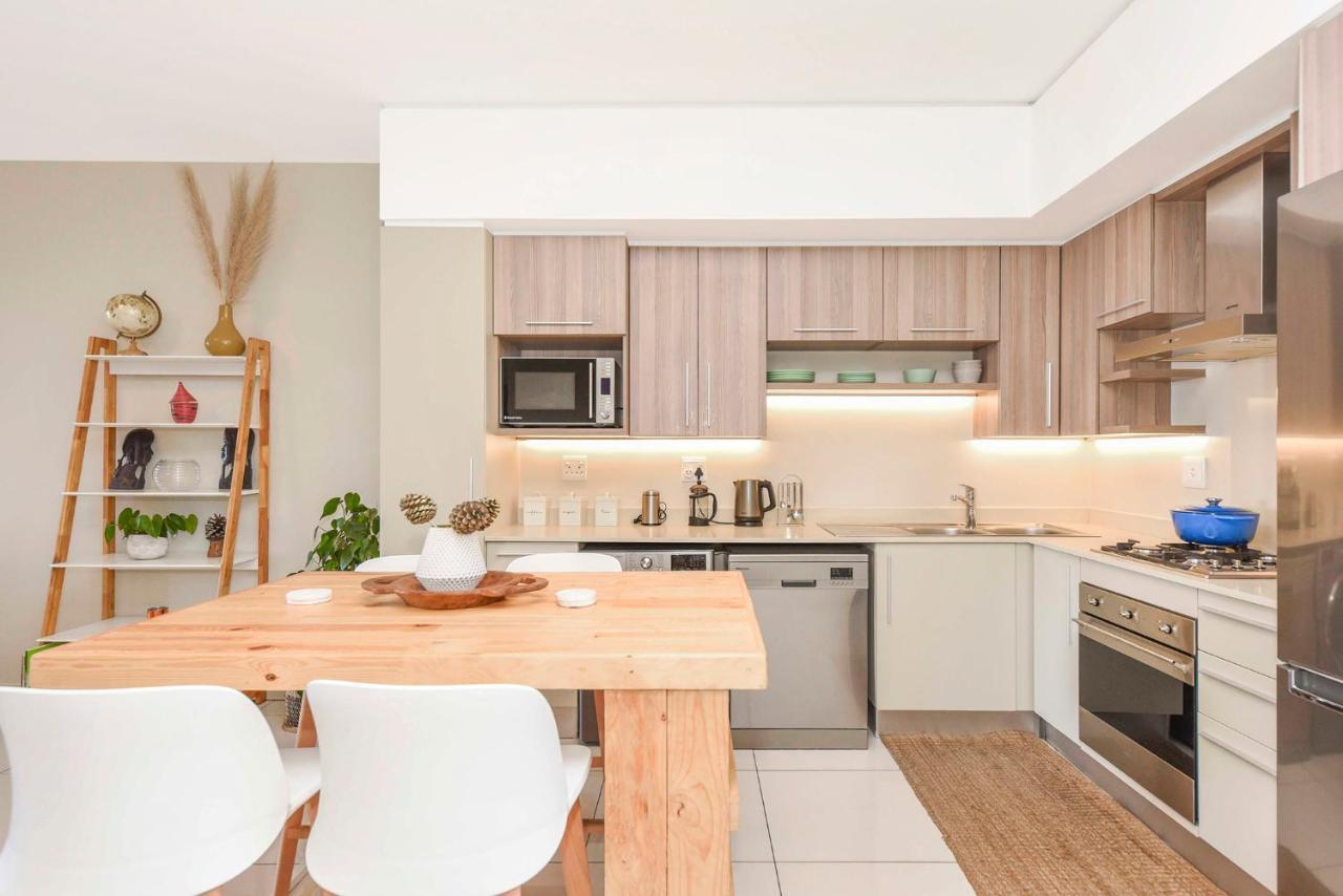 Tyrwhitt Luxury In Rosebank Apartment Johannesburg