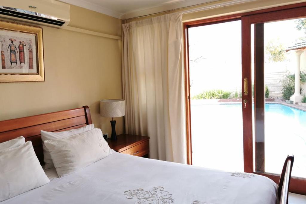 Somona Guest house 3*