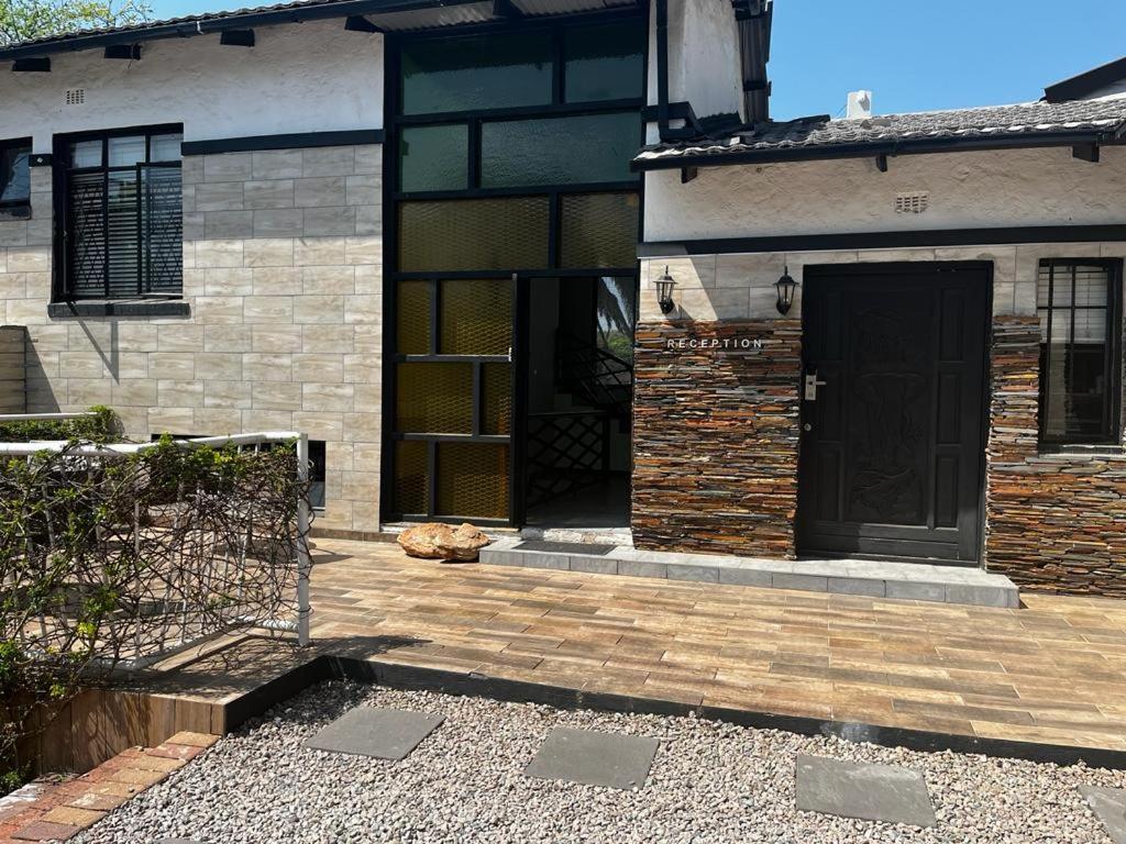 The Crib House Guest house