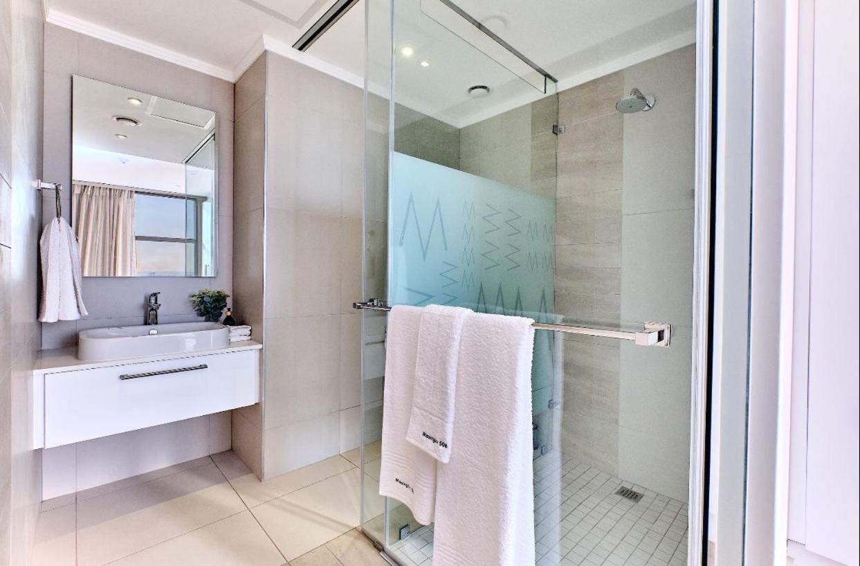 Apartment Modern Luxury Furnished In Sandton *