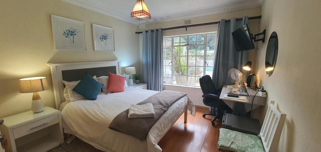 Peppertree Paulshof Jhb Solar No Loadshedding Gasthof 3*