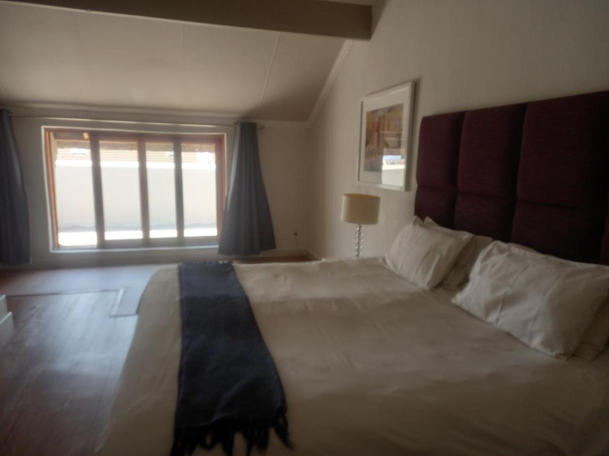 Apartment Mount Royal 29 - Large 1 Bed With Balcony