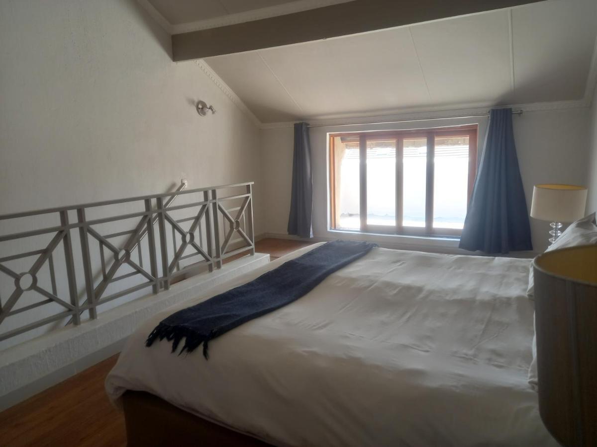 Apartment Mount Royal 29 - Large 1 Bed With Balcony Johannesburg