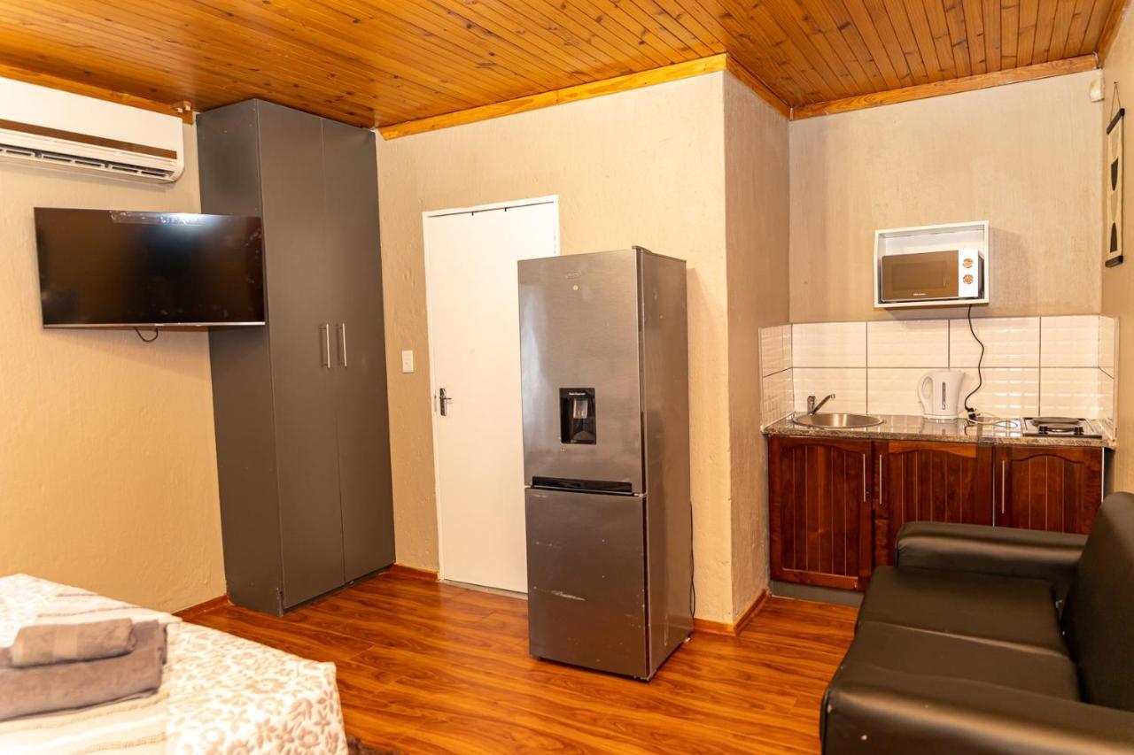 The Hide In Randburg Aparthotel *