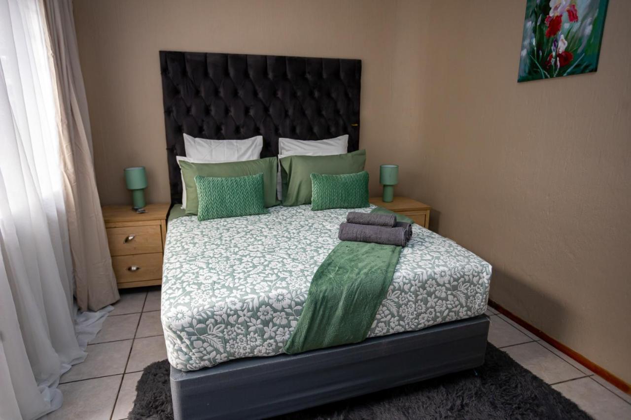 The Hide In Randburg Aparthotel *
