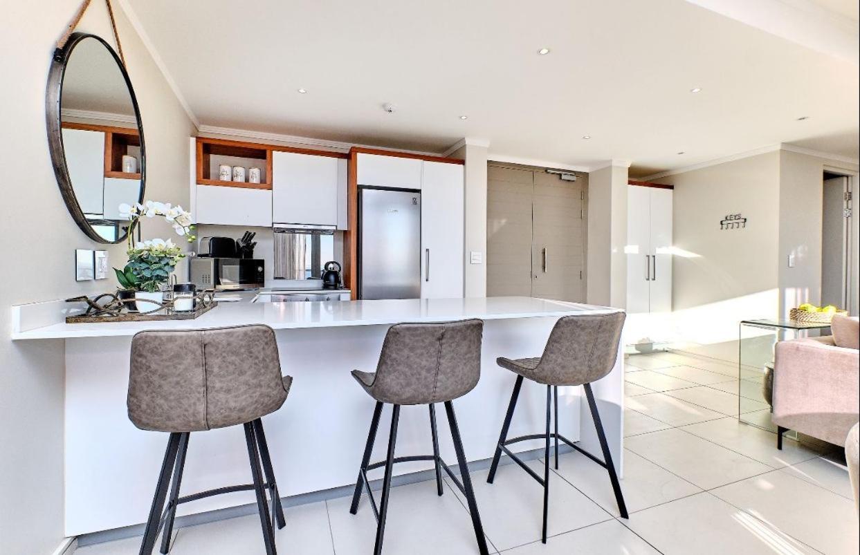 Modern Luxury Furnished In Sandton