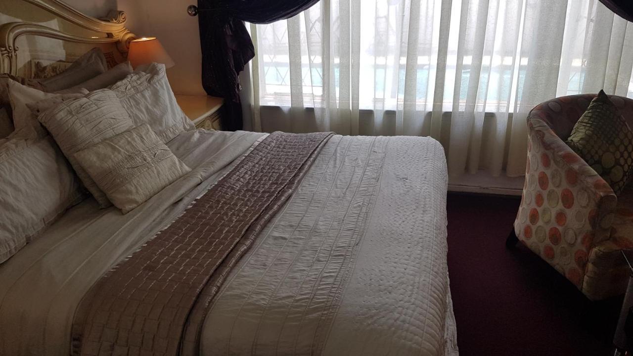 Bed & Breakfast The Royal Princess On Malibongwe Drive Johannesburg