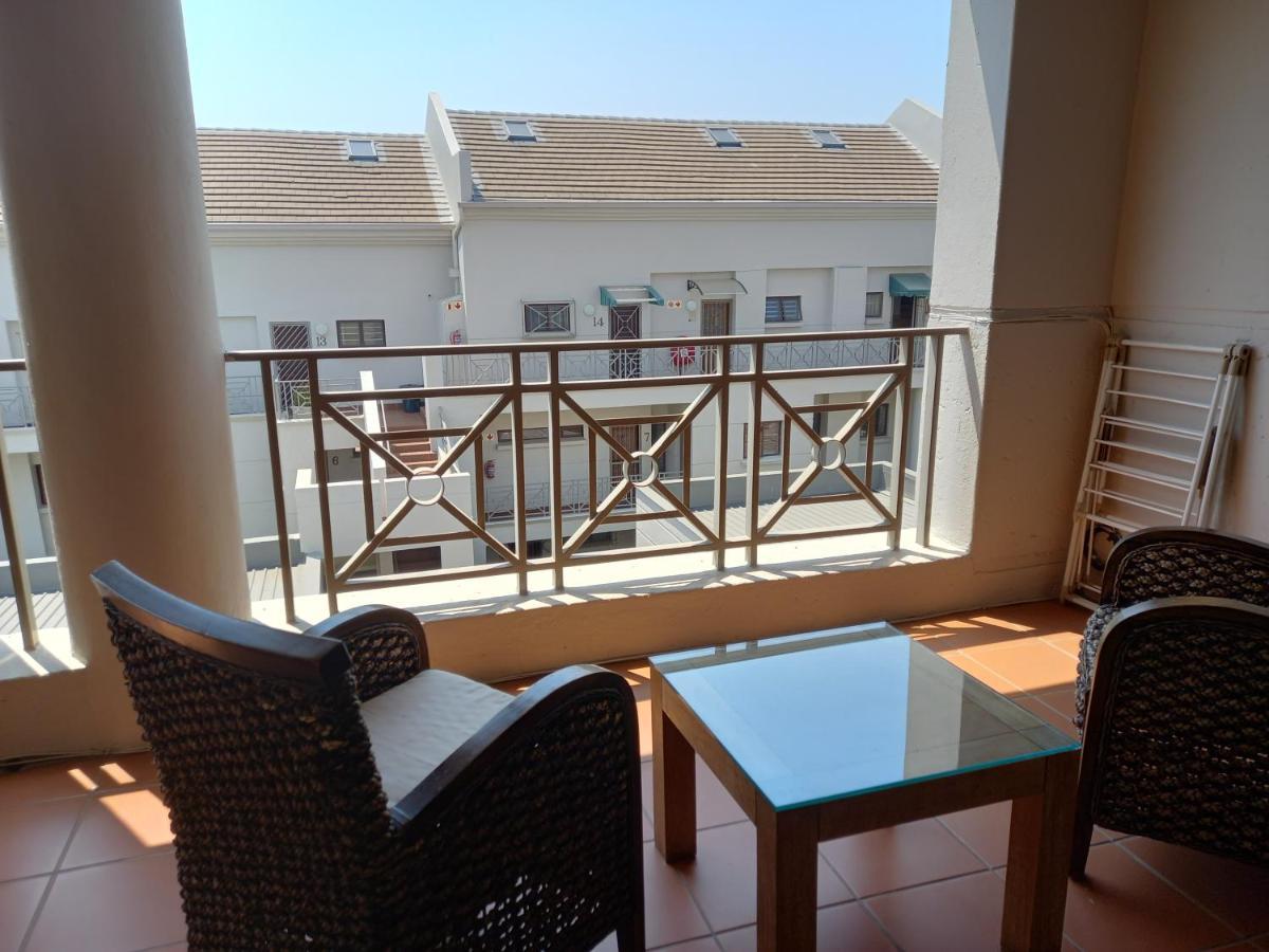 Mount Royal 29 - Large 1 Bed With Balcony Johannesburg