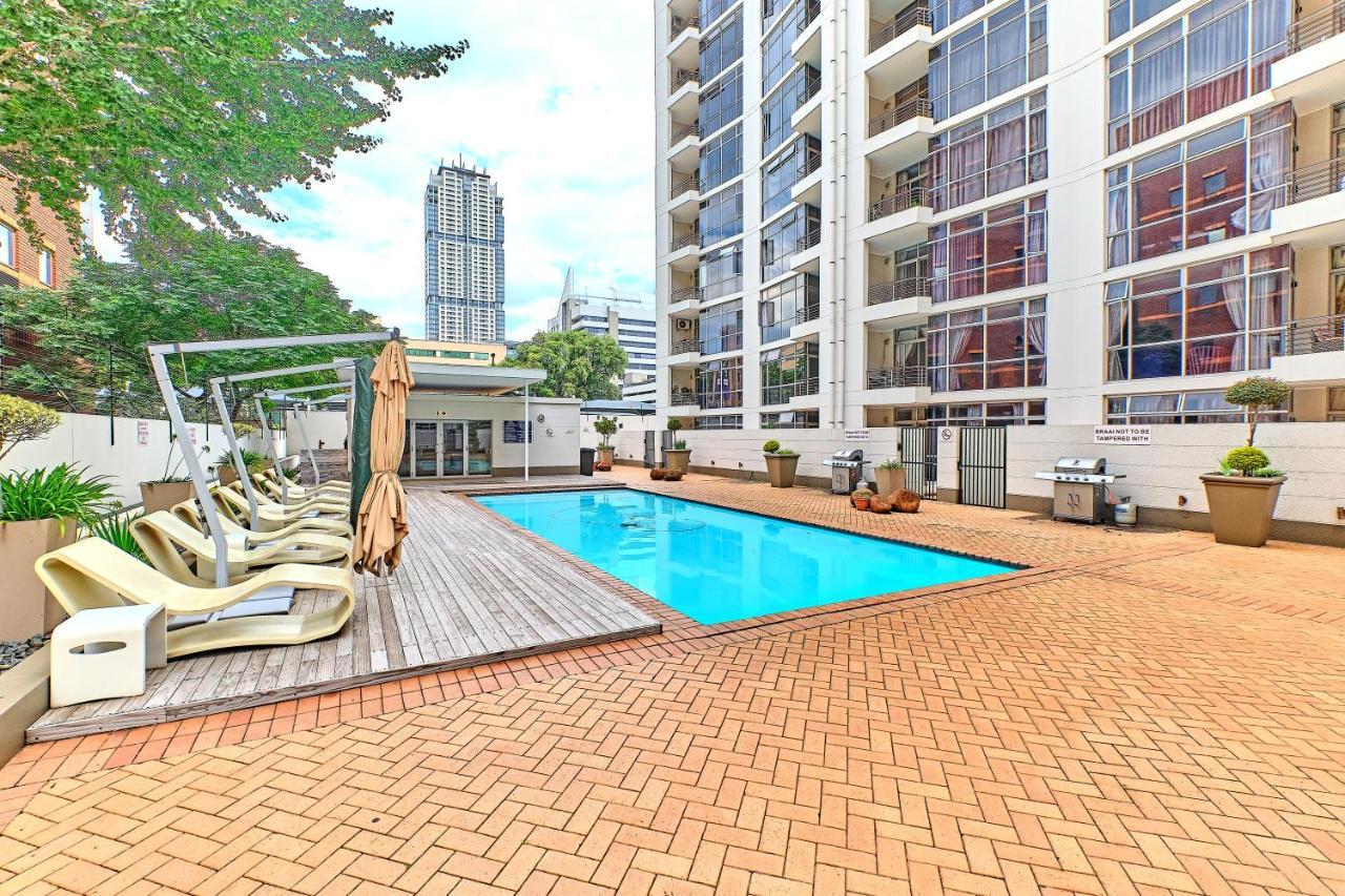 Apartment Sandton Serviced Apartments@hydro Johannesburg