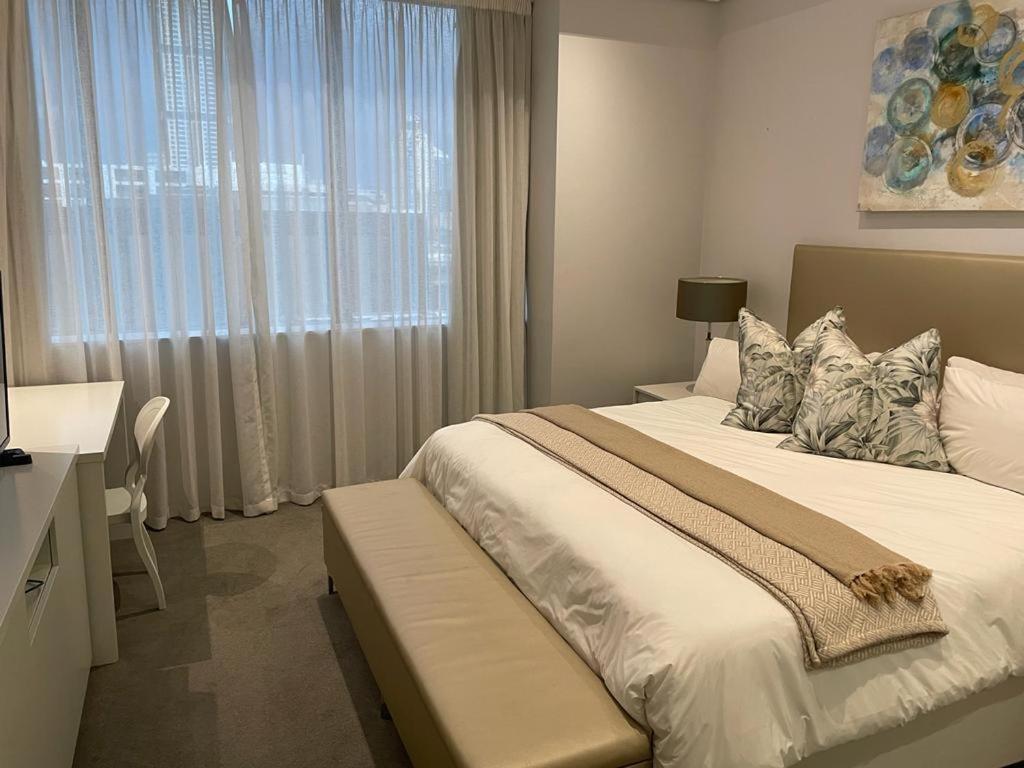 Căn hộ Sandton Skye Penthouse