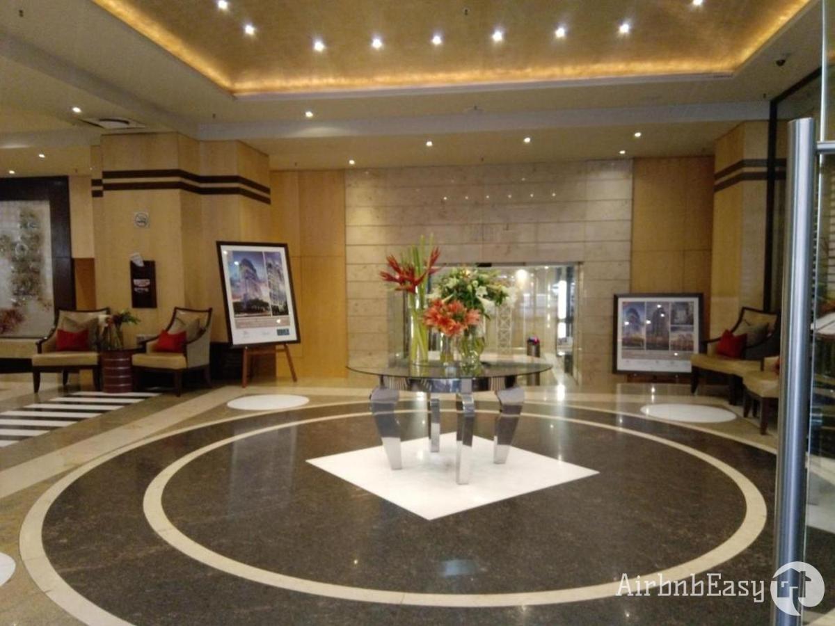 Luxury - Michelangelo Towers Apartment *