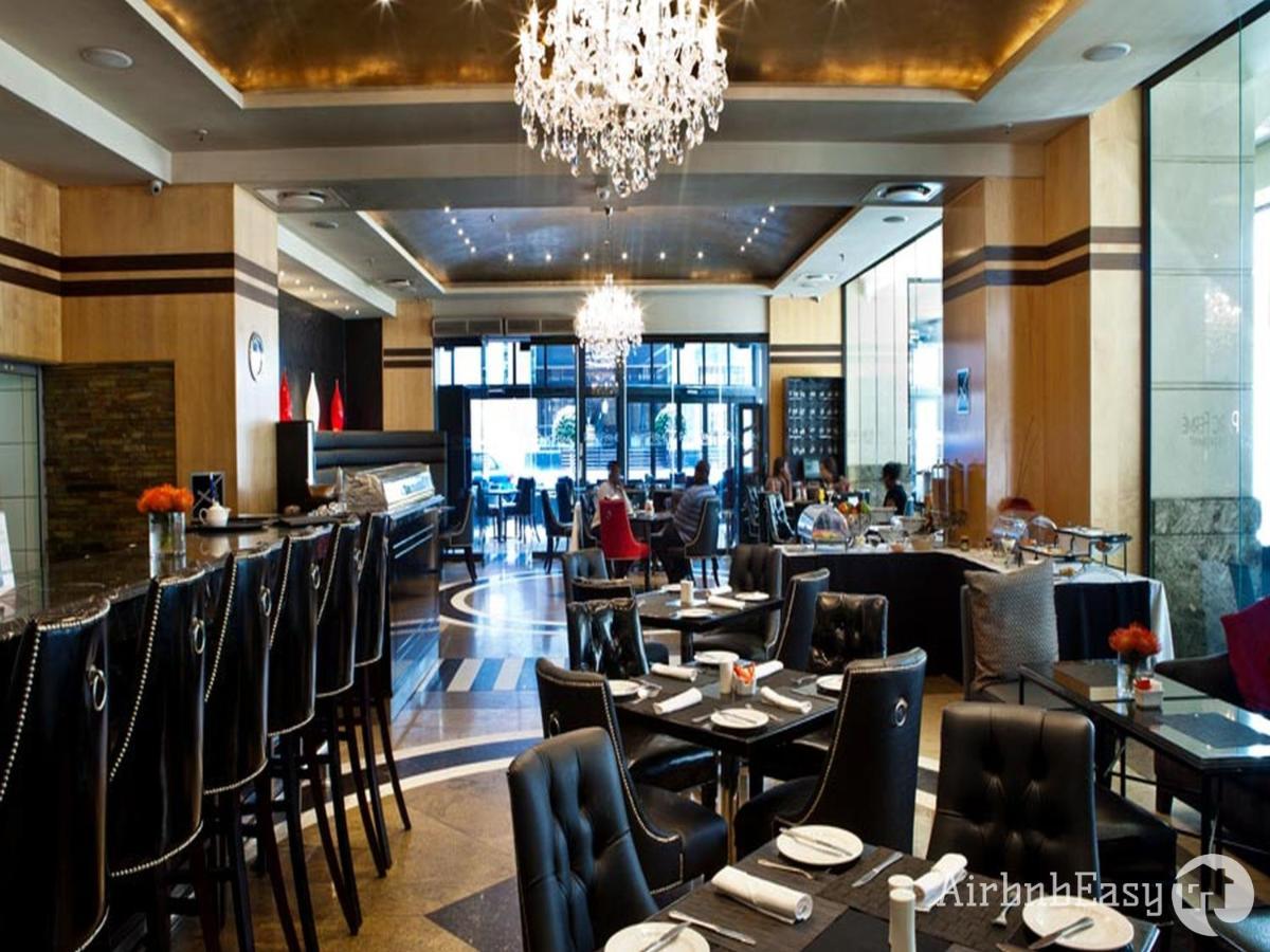 Luxury - Michelangelo Towers Johannesburg