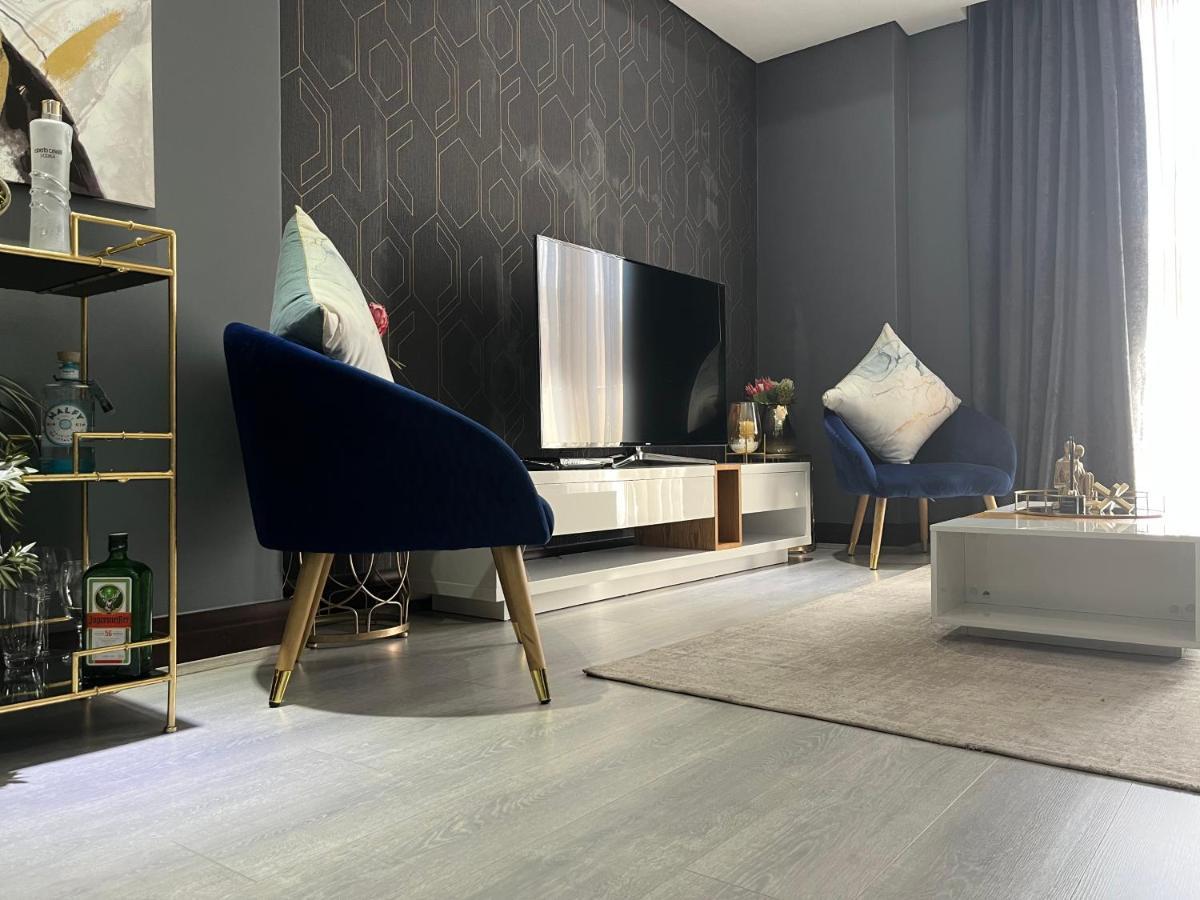 Luxury - Michelangelo Towers Johannesburg