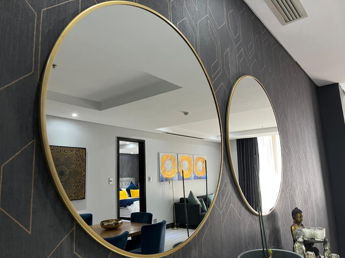 Luxury - Michelangelo Towers Apartment *