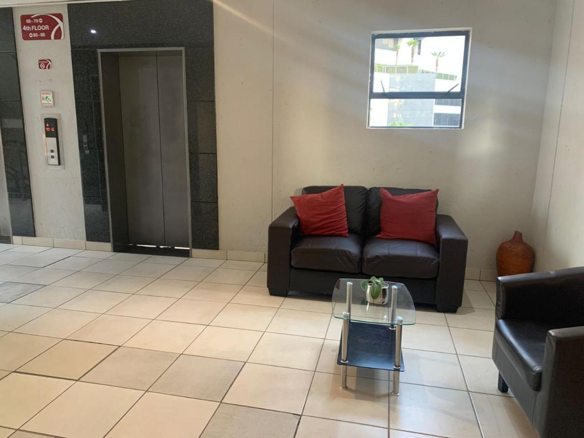 Apartment B&m Sandton Apartment. Johannesburg