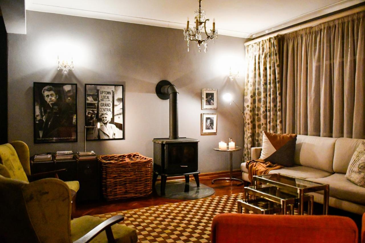 Bed & Breakfast The White House