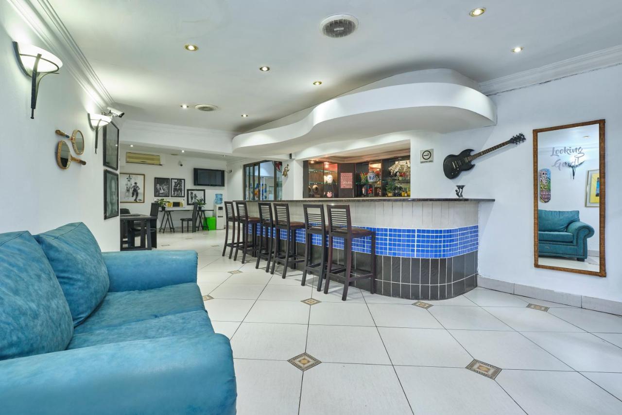 & Out Sandton Park 4*