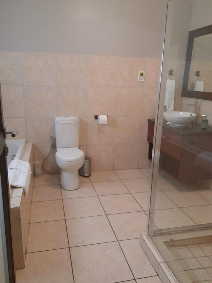 Nhà khách 47 On Preston Johannesburg