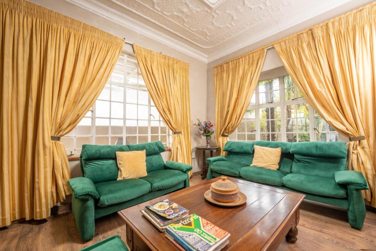 Fatmols Guest Guest house Johannesburg