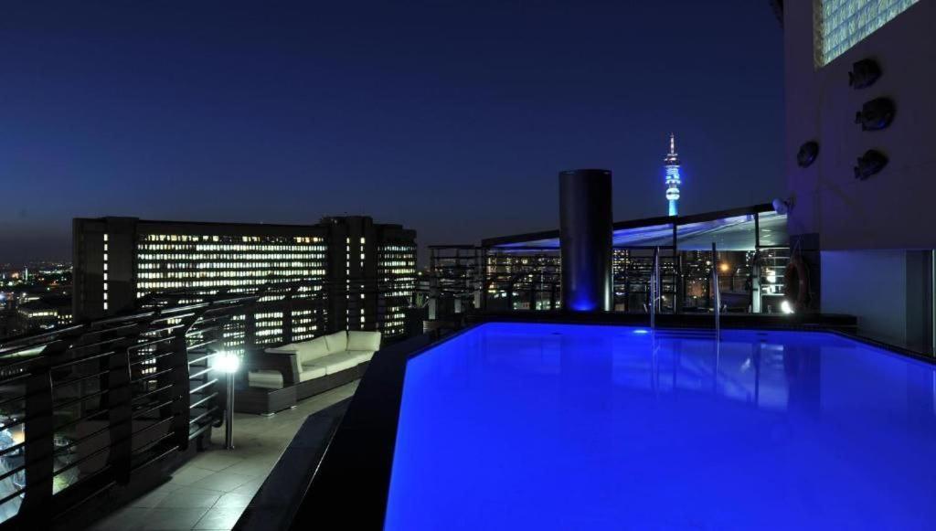 Private Anew Parktownian Hotel 4*