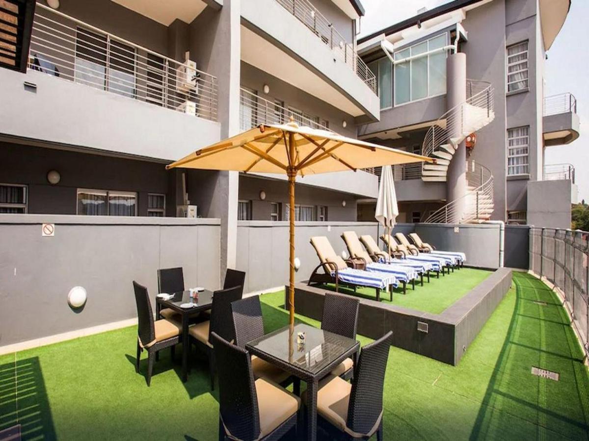 Apartment Genesis