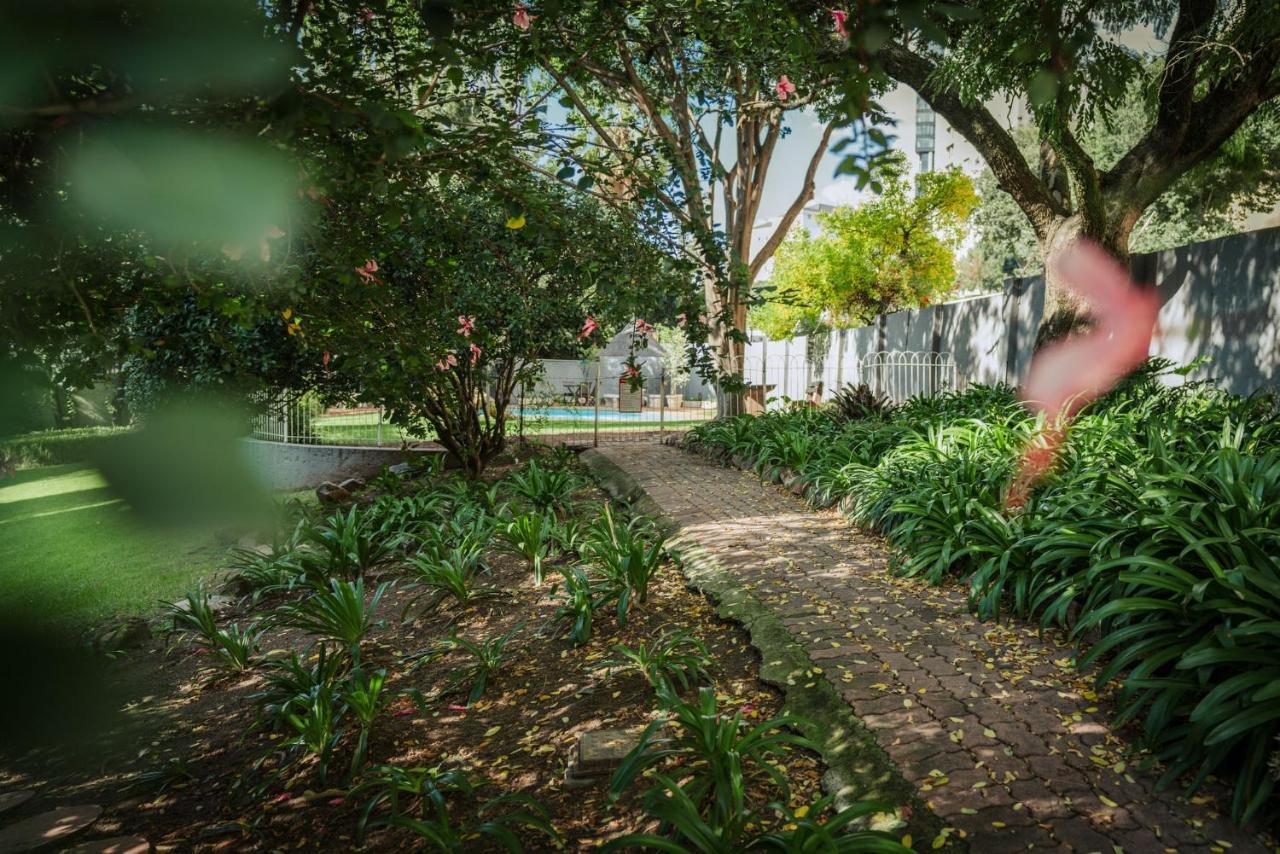 Lovely 3 Bedroom In The Heart Of Sandton 505 Apartment Johannesburg
