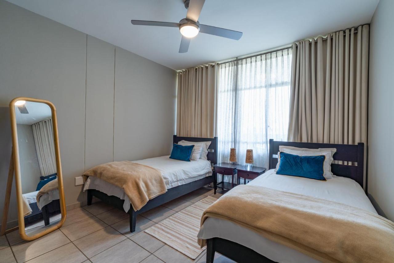 Apartment Lovely 3 Bedroom In The Heart Of Sandton 505 *