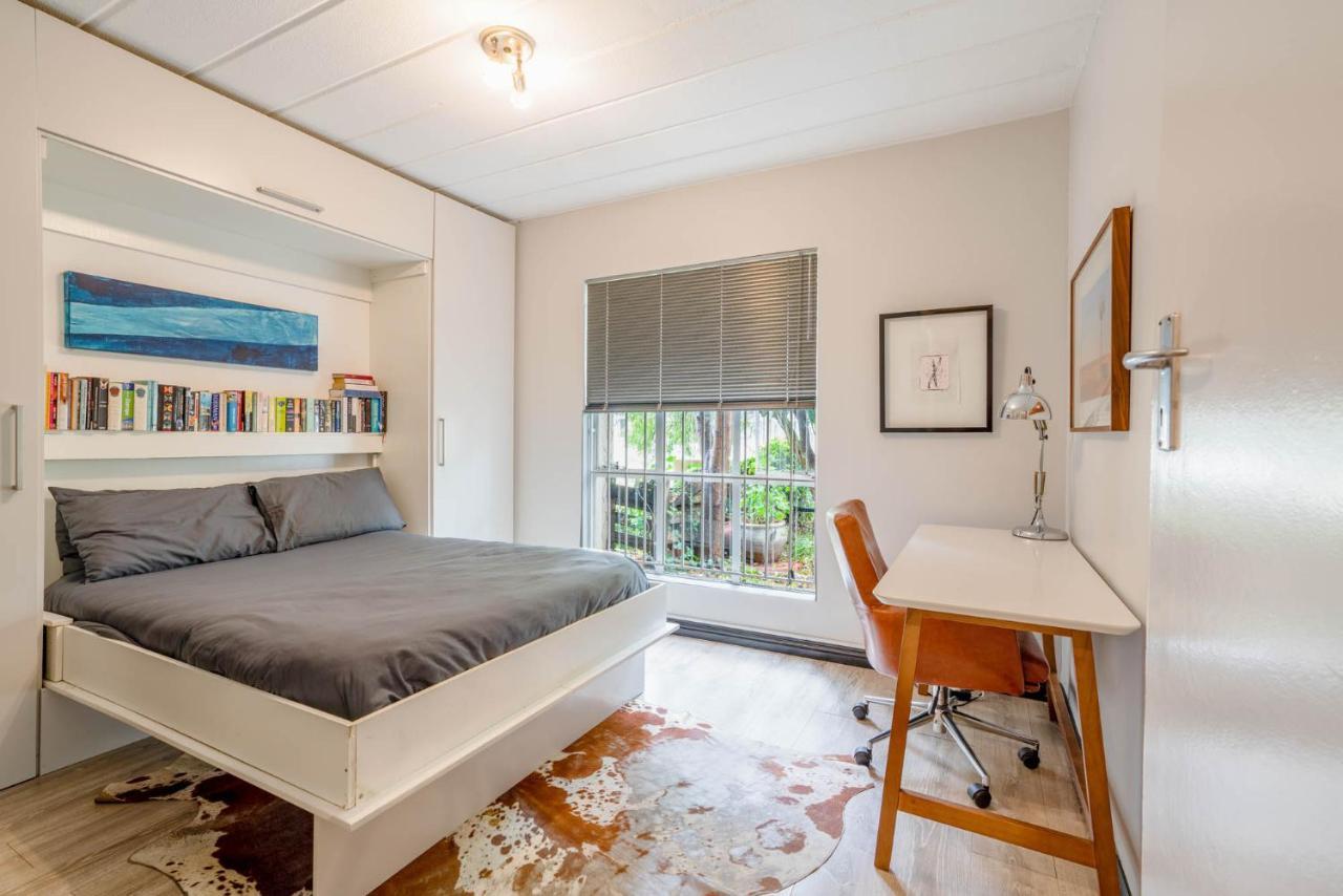 Modern 2 Bedroom In Vibrant Melville 99 Apartamento Joanesburgo