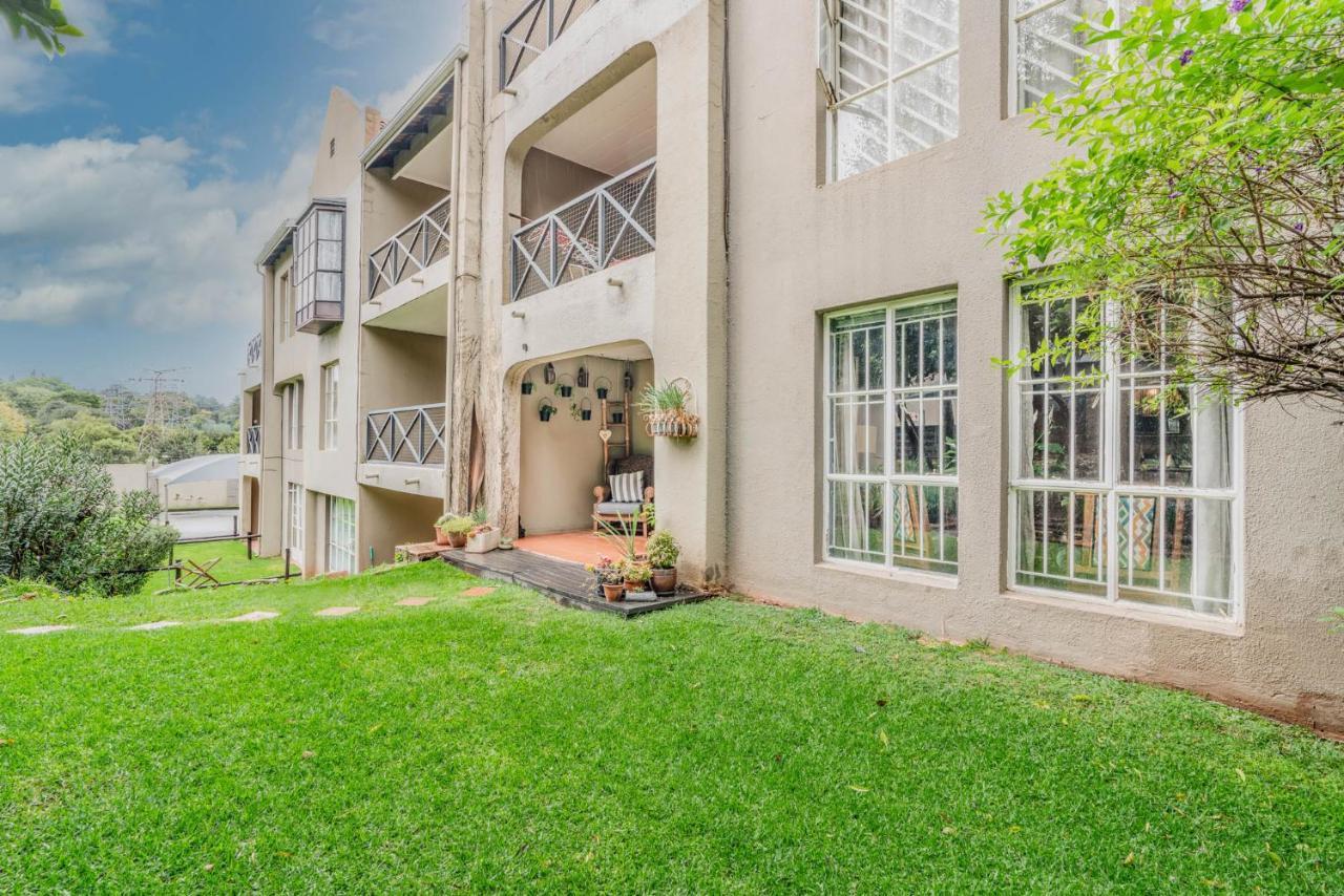 Modern 2 Bedroom In Vibrant Melville 99 Johannesburg