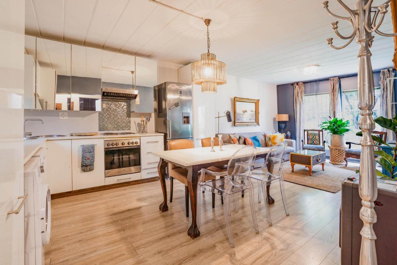 Modern 2 Bedroom In Vibrant Melville 99 Apartamento Joanesburgo