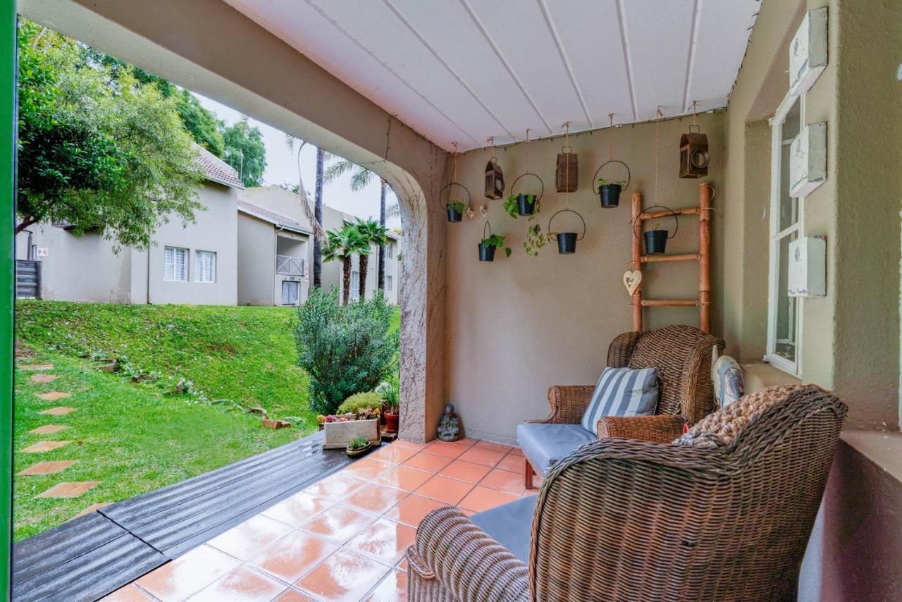 Modern 2 Bedroom In Vibrant Melville 99 * Johannesburg