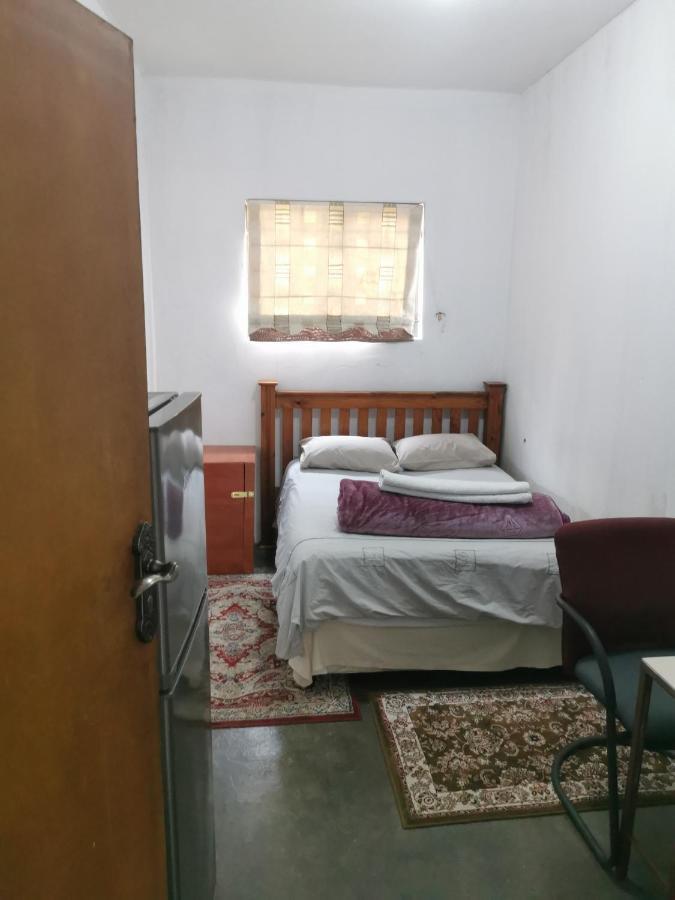 Guest house Whitehouse *
