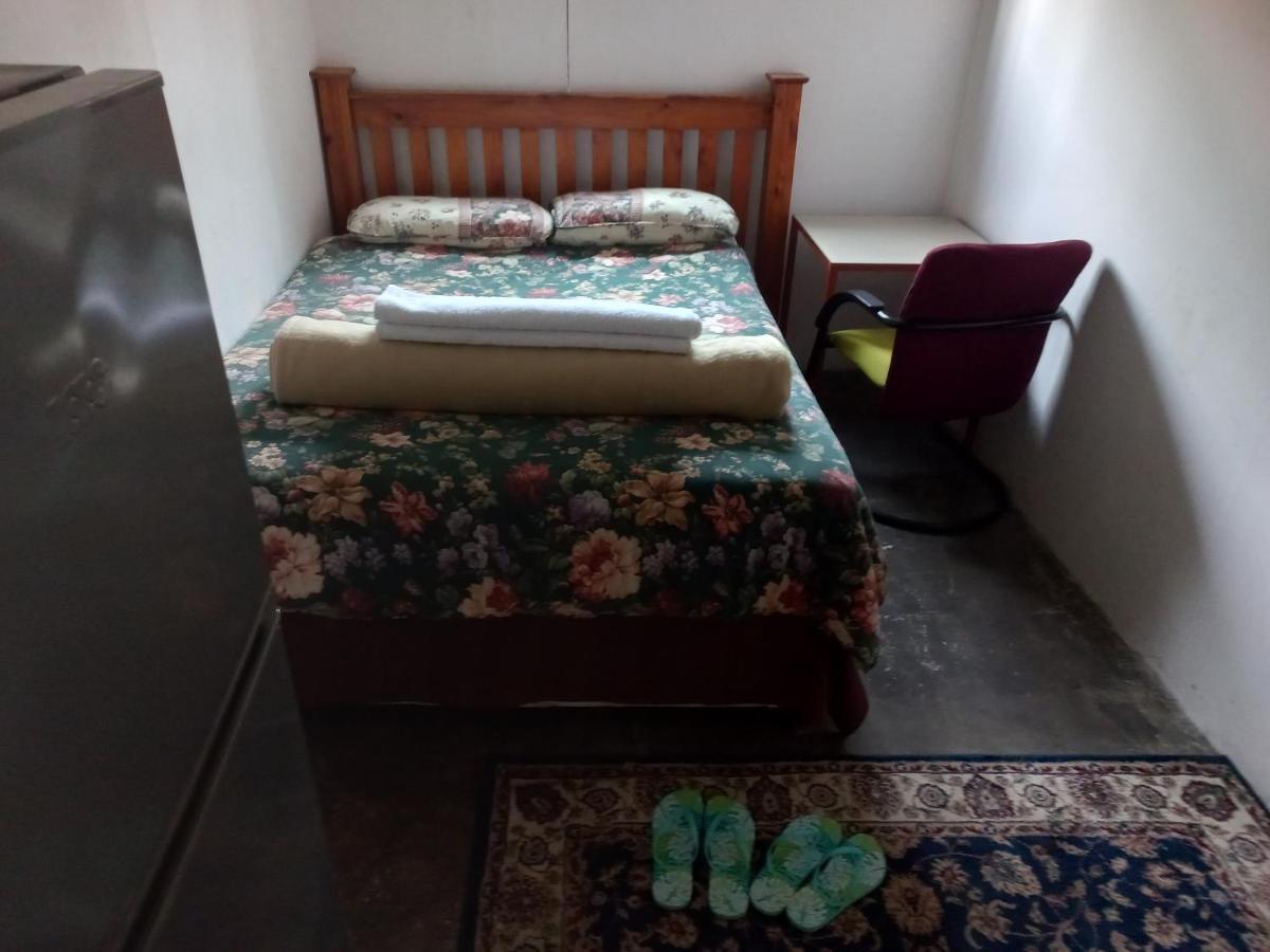 Guest house Whitehouse *