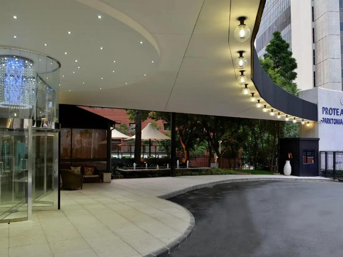 Private Anew Parktownian